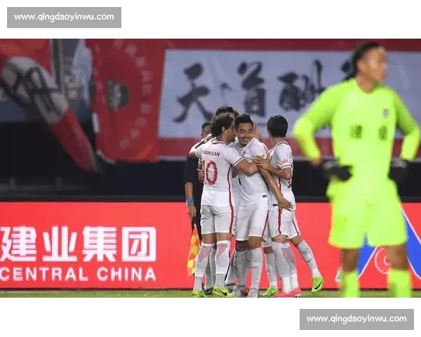 权健vs上港直播焦点大战来袭争冠形势与关键球员表现全程追踪
